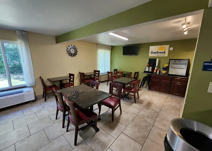 Hotel with view: Days Inn By Wyndham Springfield